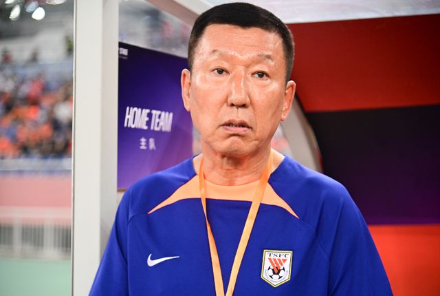 崔康熙年底合同到期，泰山隊(duì)球迷稍安勿躁，爭(zhēng)前三。