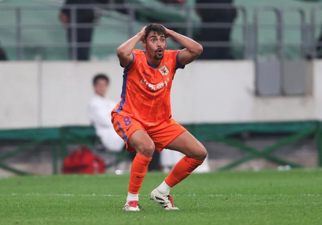 泰山遭禁賽兩年，損失89萬美金，雖遲仍至。